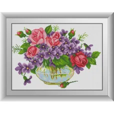 30539 Фіалки з трояндами. Dream Art. Набір алмазної мозаїки (квадратні, повна)